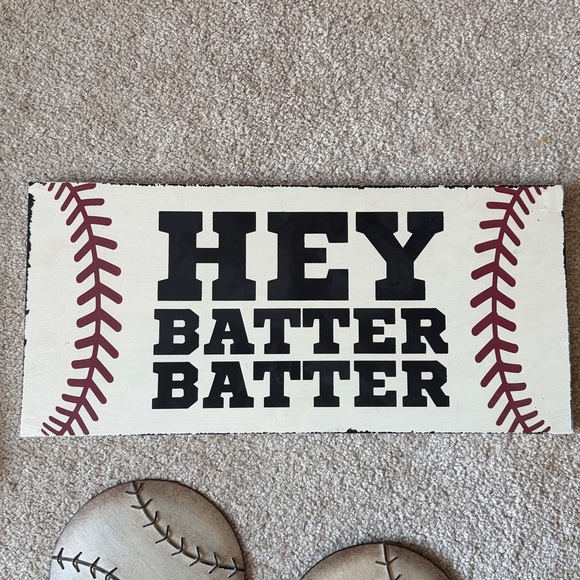 Baseball decor - Picture 3 of 5